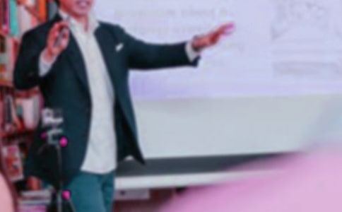 ��ѡ������ѧ�����ݽ���