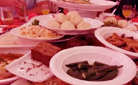 童趣:头戴节节帽,身穿节节衣,年年二三月,出土赴宴席(打一植物)