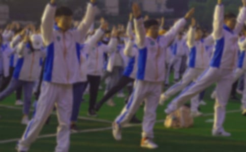 做早操的看图写话