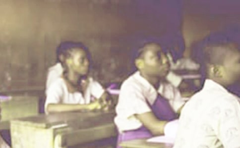 ��ѧ��������������800��