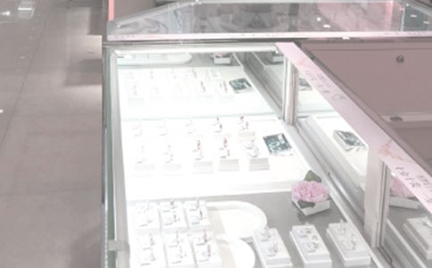 �鱦����һ����ⴴ�ⷽ������ѡ8ƪ��