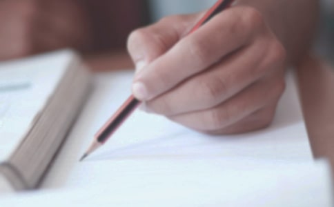 һ��������300�ֳ��ã�8ƪ��