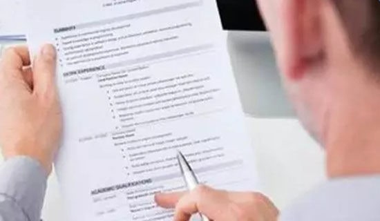 求职礼仪短篇故事【推荐】